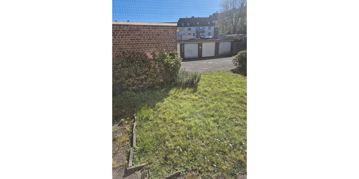 Erdgeschoßwohnung Essen Stadtbezirk III - 2 Zimmer, 83 m&sup2;, 780&euro; | Angebot:26380168
