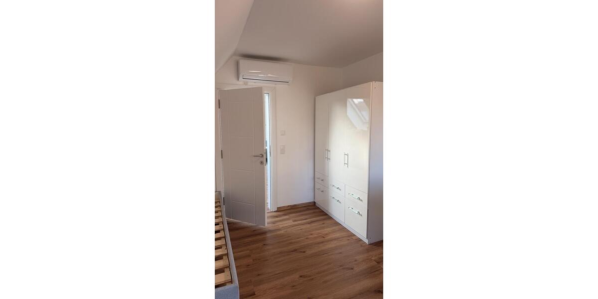 Maisonettenwohnung Düsseldorf Stadtbezirk 8 - 5 Zimmer, 95 m&sup2;, 2.800&euro; | Angebot:24600357