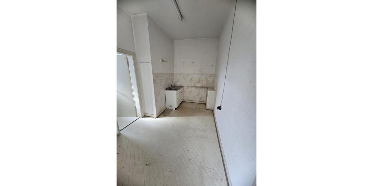 Büro-Gewerbeeinheit mit Gestaltungspotenzial in Duisburg zimmer