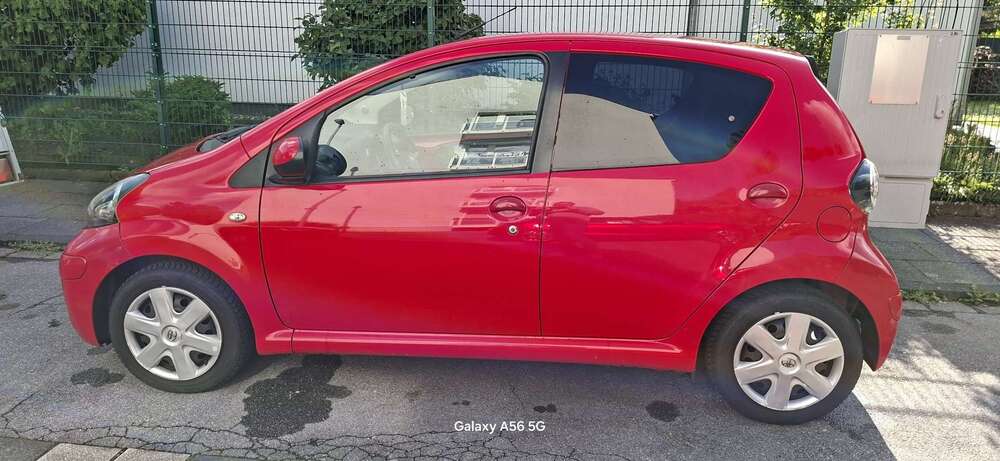 Toyota Aygo 137.000 km 3.500 &euro; Duisburg 47167