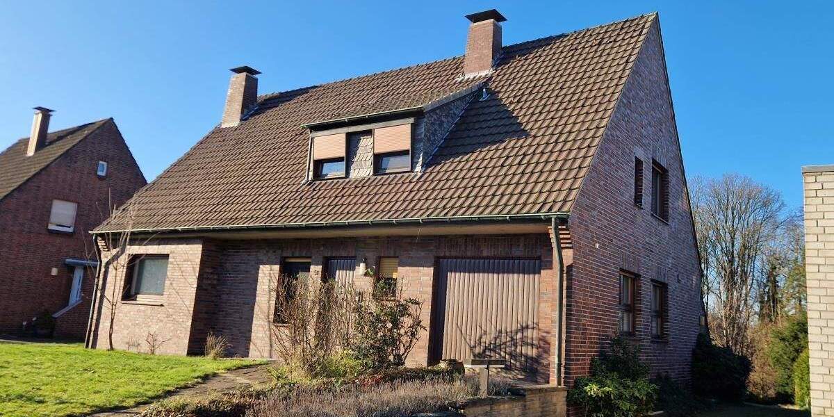Mehrfamilienhaus, Wohnhaus Oberhausen Sterkrade-Nord - 9 Zimmer, 254 m&sup2;, 759.000&euro; | Angebot:25709919