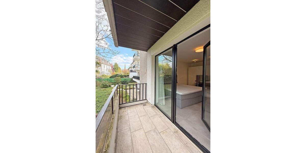 Etagenwohnung Düsseldorf Oberkassel - 2 Zimmer, 82 m&sup2;, 1.690&euro; | Angebot:25708278