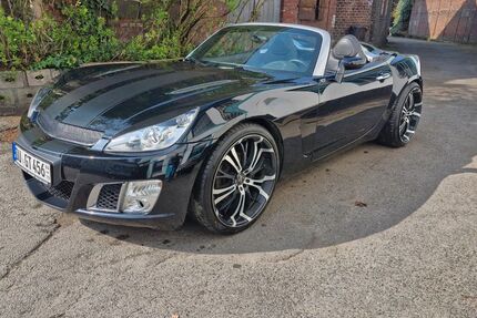 Opel GT 82.000 km 15.450 &euro; Duisburg 47259