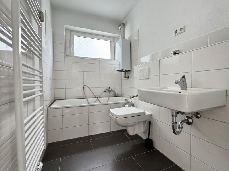 bezugsfertige, lichtdurchflutete 3-Zi-Wohnung mit Balkon im schönen Bochum Eppendorf zimmer