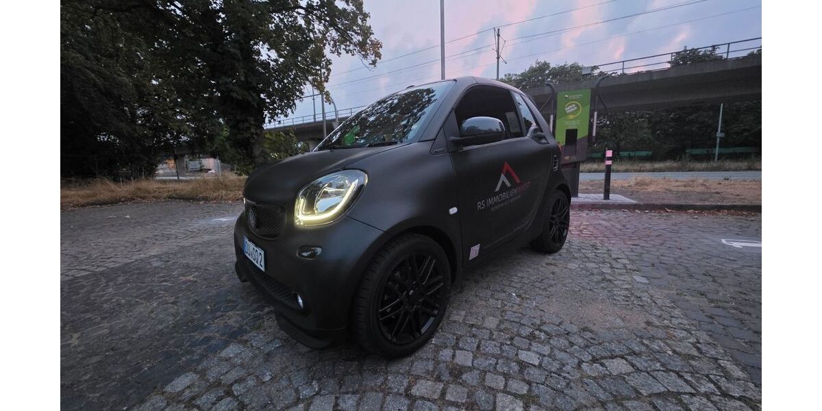 Smart ForTwo 72.000 km 22.999 &euro; Duisburg 47057