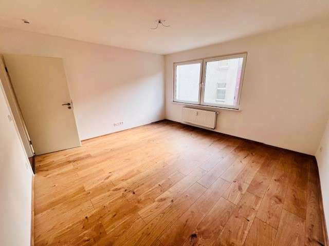 Wohnung zum Mieten in Duisburg 450 € 50.6 m²