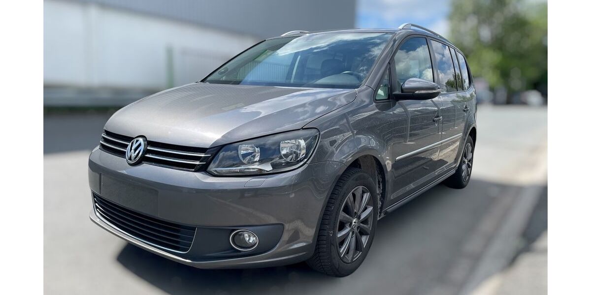 VW Touran 210.000 km 8.900 &euro; Essen 45309