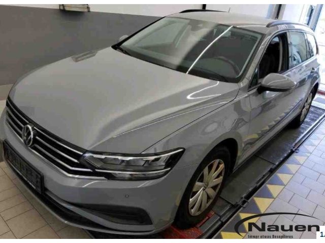 VW Passat 79.475 km 23.890 € Meerbusch 40670