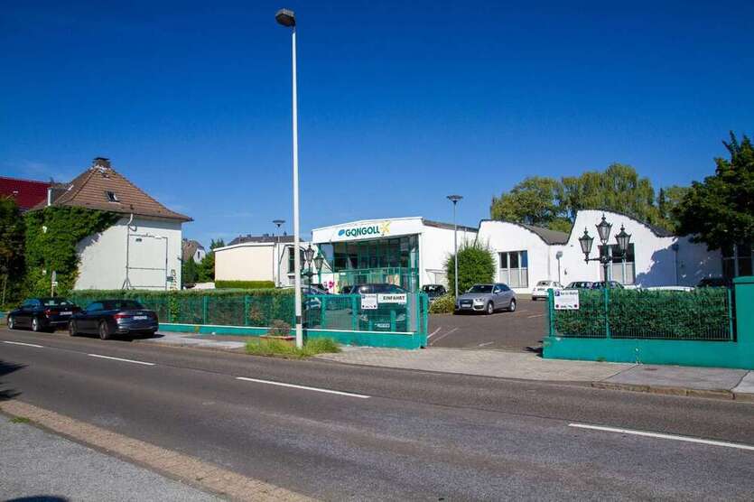 Halle in Solingen 12.900 € 2150 m²