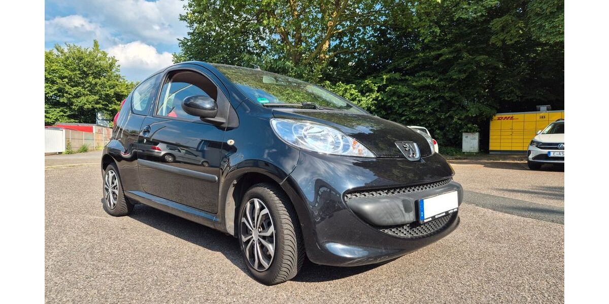 Peugeot 107 171.522 km 2.200 &euro; Essen 45130