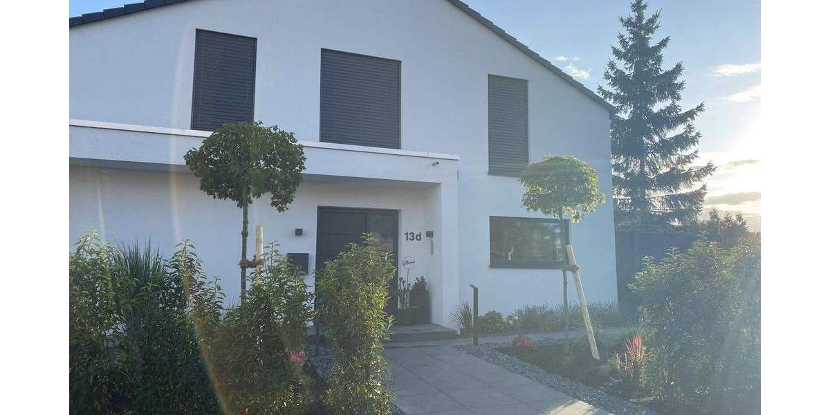 Einfamilienhaus Duisburg Baerl - 6 Zimmer, 199 m&sup2;, 1.250.000&euro; | Angebot:25570403