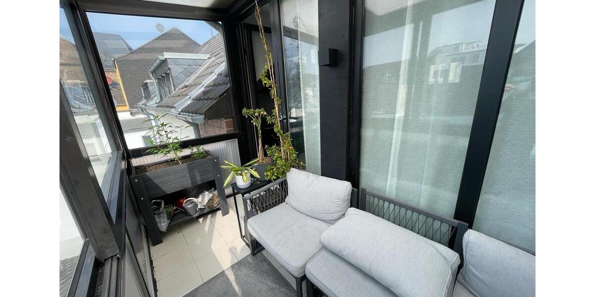 Dachgeschoßwohnung Tönisvorst - 2.5 Zimmer, 55 m&sup2;, 890&euro; | Angebot:25216075