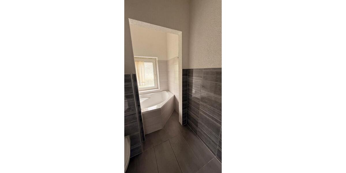 Etagenwohnung Velbert Velbert-Mitte - 2 Zimmer, 65 m&sup2;, 850&euro; | Angebot:26182151