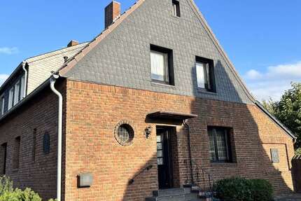 Haus zum Kaufen in Moers 420.000 € 153 m² 5 zimmer