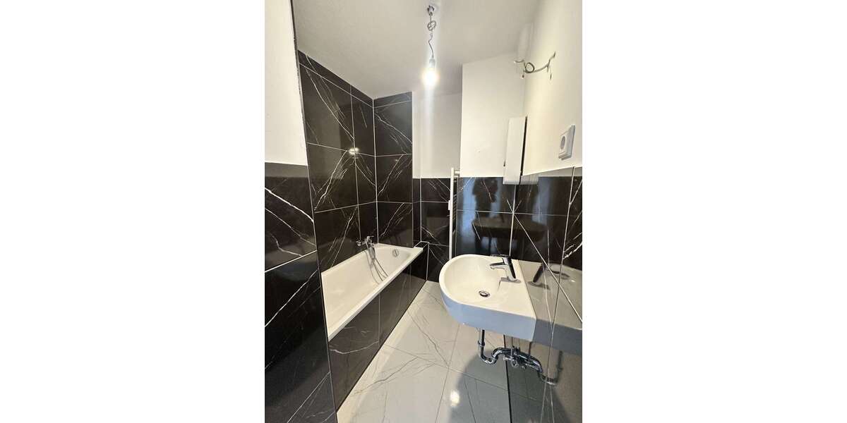 Wohnung zum Kaufen in Duisburg 72.500 € 61.28 m² 3 zimmer