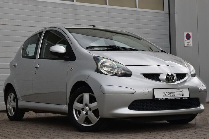 Aygo (X)