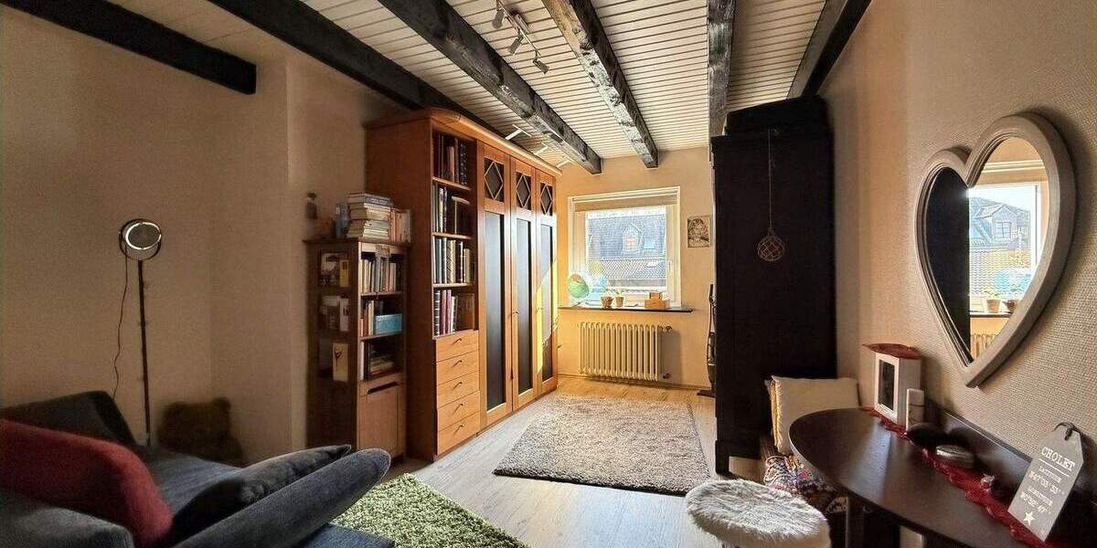 Reihenmittelhaus Krefeld Linn - 4 Zimmer, 153 m&sup2;, 485.000&euro; | Angebot:25940231