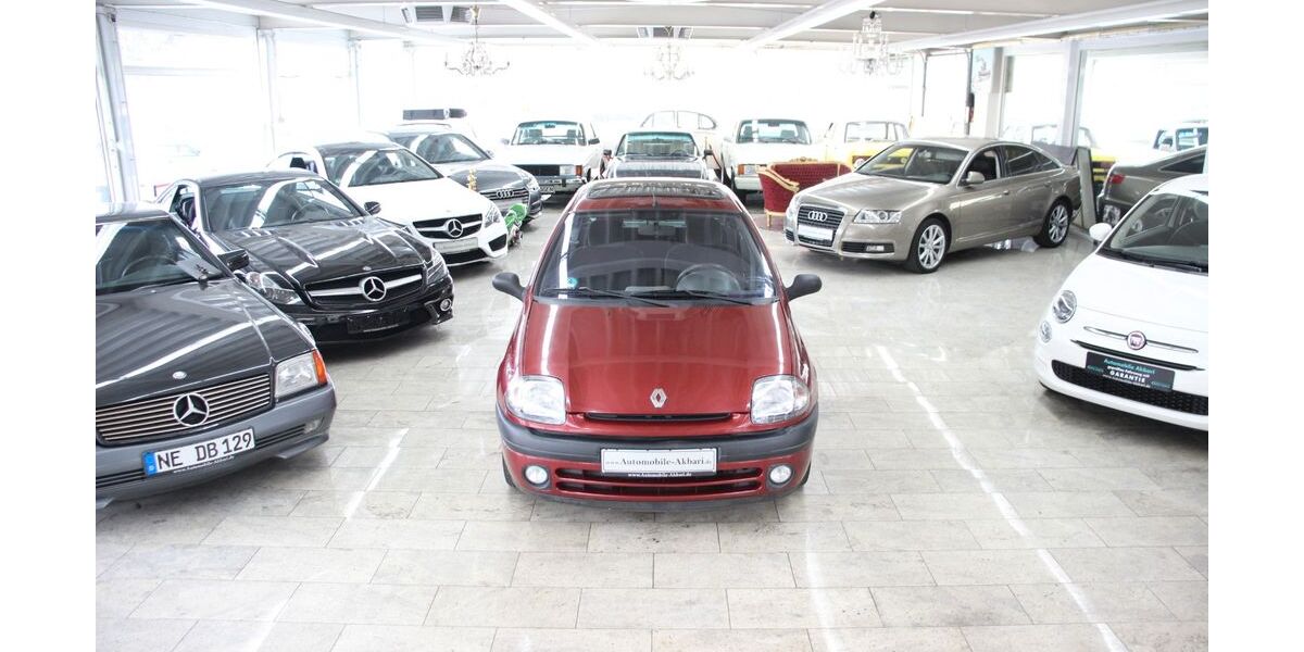 Renault Clio 145.000 km 1.990 € Essen 45356