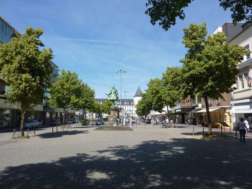 Büro in Moers 2.200 € 180 m² zimmer