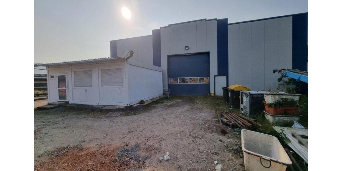 Halle Gewerbefläche zimmer