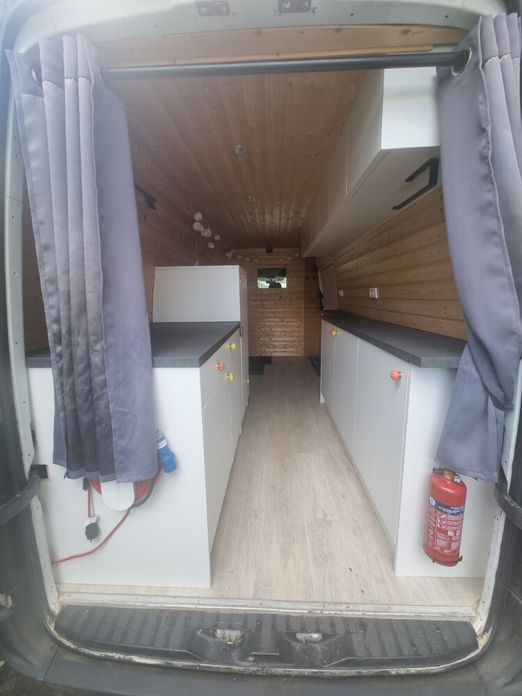 Mercedes-Benz sprinter 311 209.349 km 15.000 € Gladbeck 45964