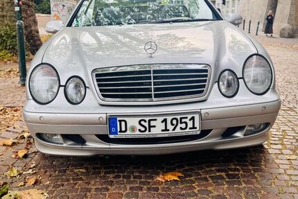 Mercedes-Benz CLK 320 70.000 km 17.300 &euro; Düsseldorf 40479