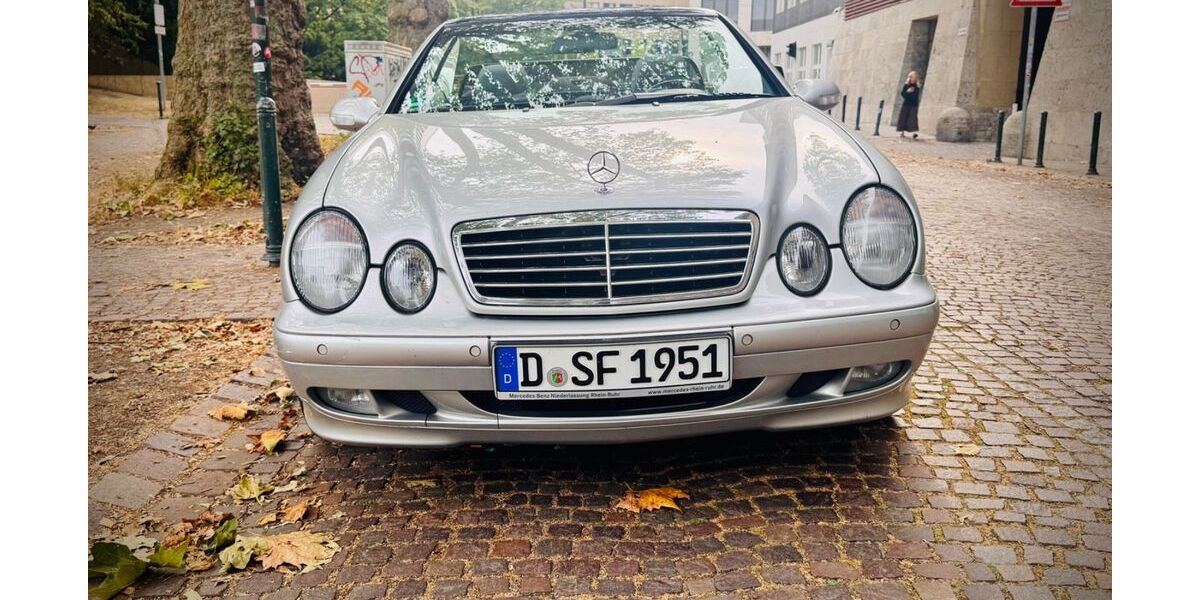 Mercedes-Benz CLK 320 70.000 km 17.300 &euro; Düsseldorf 40479