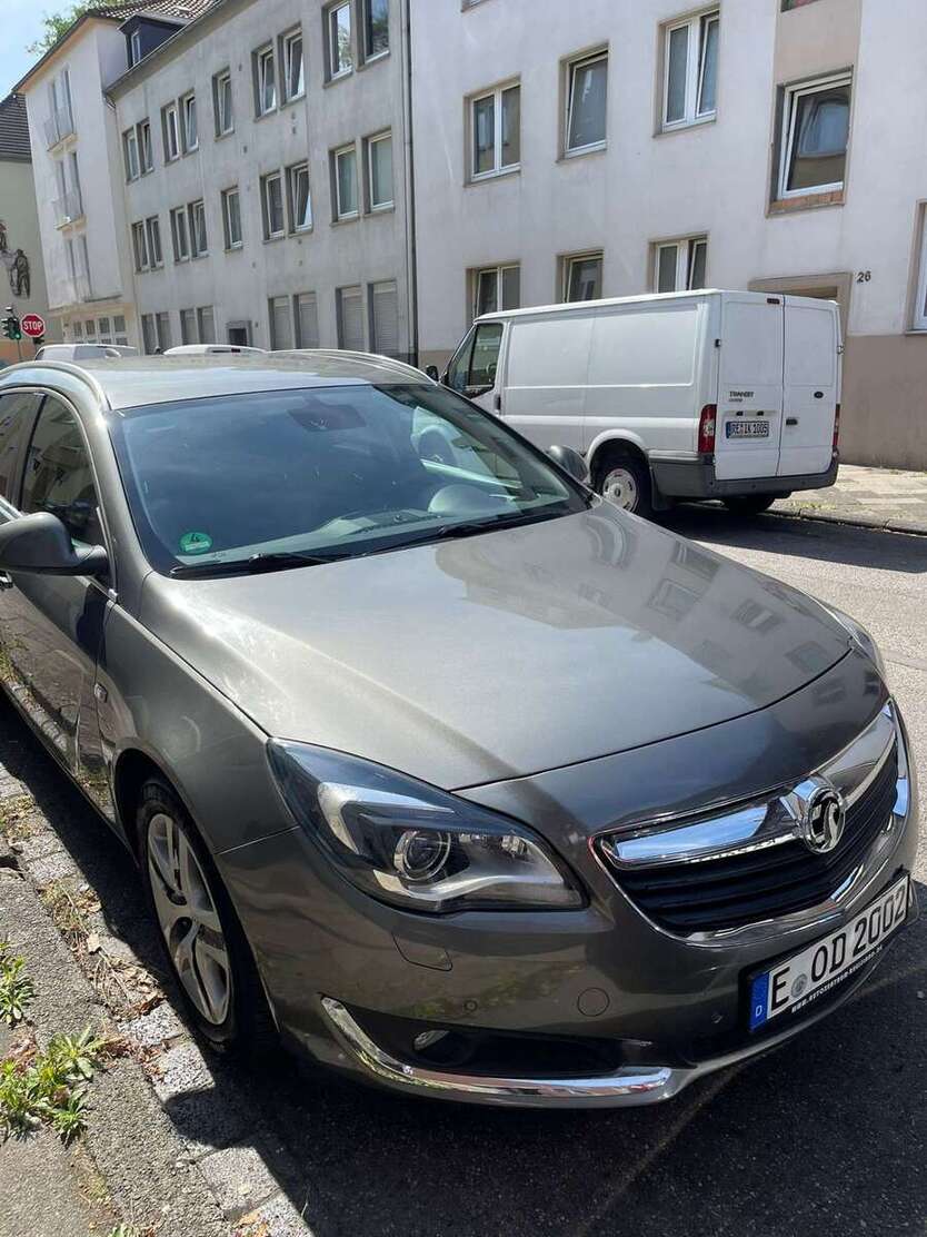 Opel Insignia 150.000 km 7.900 € Essen 45138