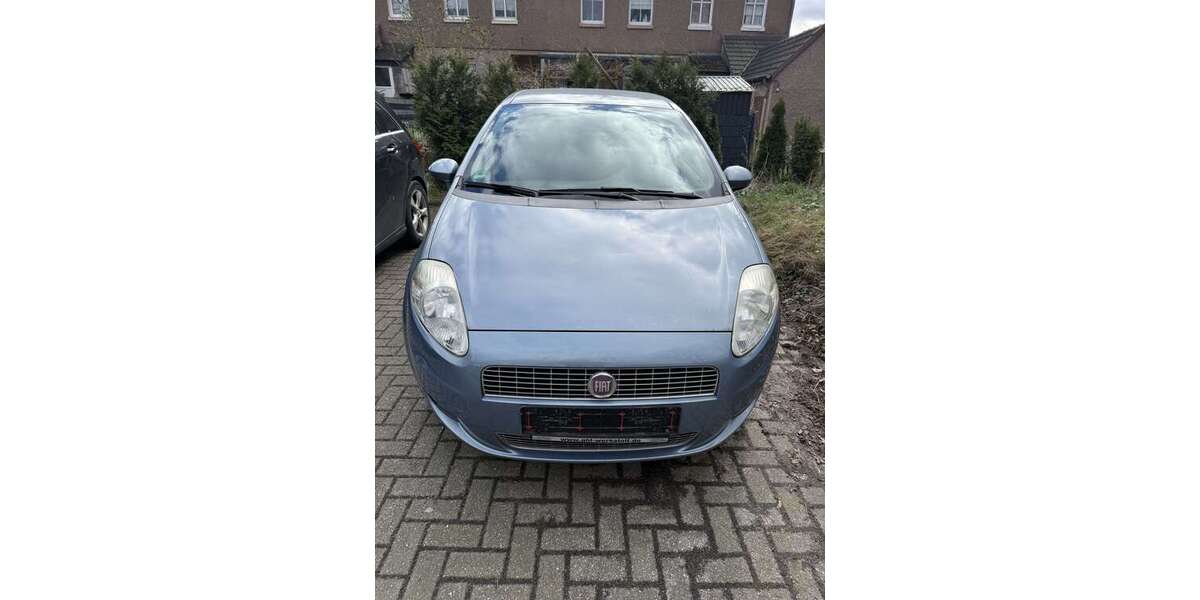 Fiat Grande Punto 158.000 km 1.699 &euro; Dinslaken 46537