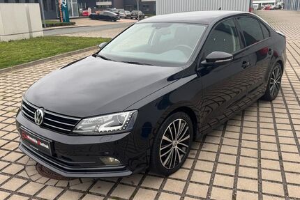 VW Jetta 142.000 km 10.950 € Essen 45329