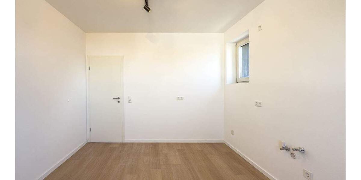 Etagenwohnung Neuss Barbaraviertel - 2 Zimmer, 159.900&euro; | Angebot:25228689