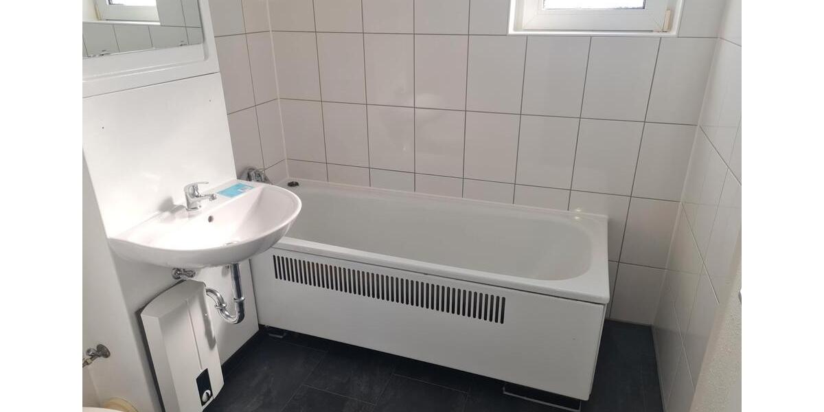 Etagenwohnung Duisburg Beeck - 2 Zimmer, 56 m&sup2;, 385&euro; | Angebot:25640737
