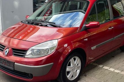 Renault Scenic 61.376 km 3.599 € Krefeld 47799