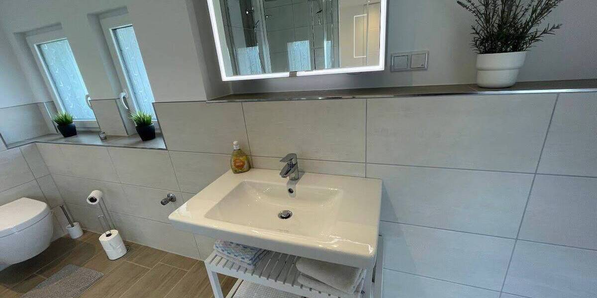 Etagenwohnung Duisburg Röttgersbach - 2 Zimmer, 82 m&sup2;, 650&euro; | Angebot:26572994