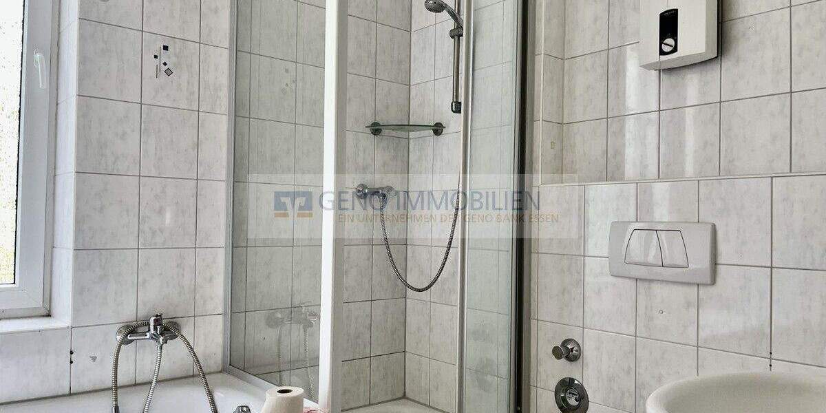 Mehrfamilienhaus, Wohnhaus Essen / Überruhr-Hinsel Überruhr-Hinsel - 9 Zimmer, 244 m&sup2;, 475.000&euro; | Angebot:23986331