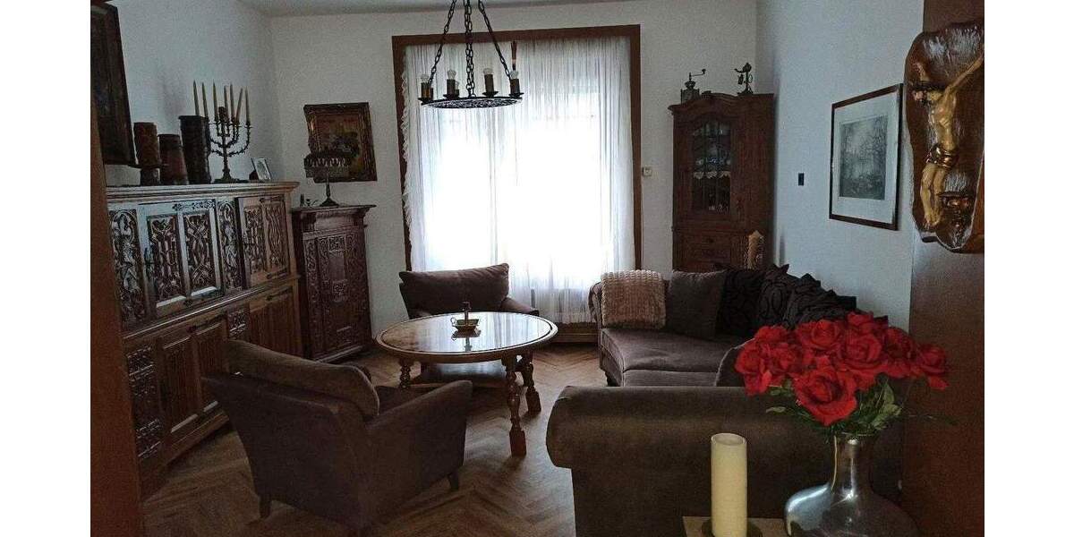 Etagenwohnung Neuss Innenstadt - 2 Zimmer, 56 m&sup2;, 650&euro; | Angebot:25391499