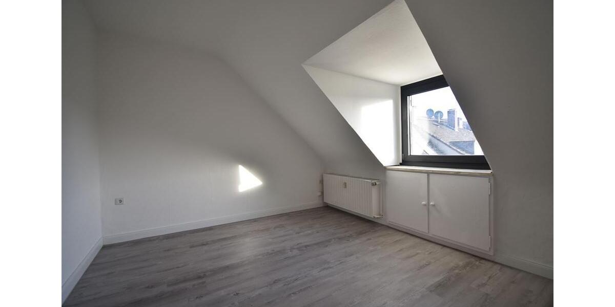 Dachgeschoßwohnung Duisburg Beeck - 2 Zimmer, 55 m&sup2;, 445&euro; | Angebot:17846157