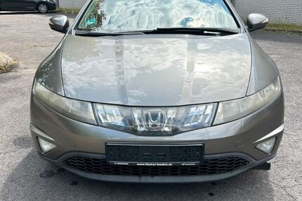 Honda Civic 195.000 km 2.600 &euro; Duisburg 47239