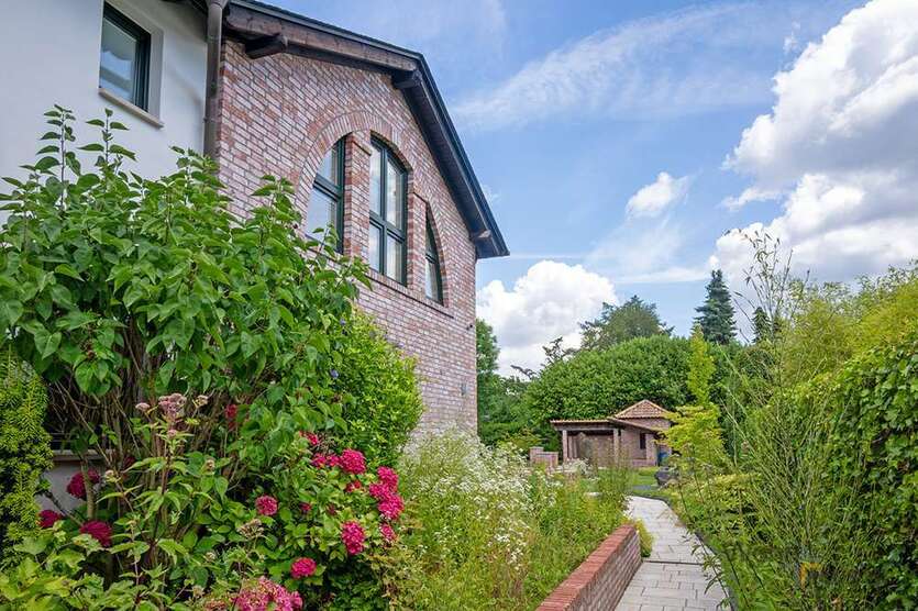 Haus zum Kaufen in Essen 3.995.000 € 303 m²