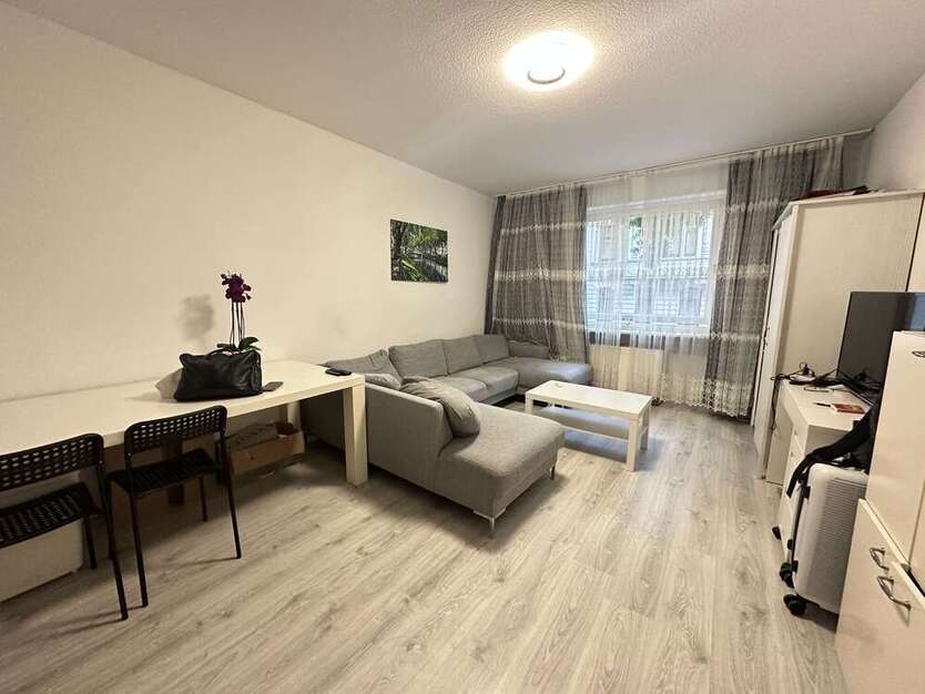 Wohnung zum Kaufen in Düsseldorf 155.000 € 47.1 m²