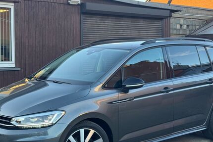 VW Touran 66.000 km 24.950 € Duisburg 47179