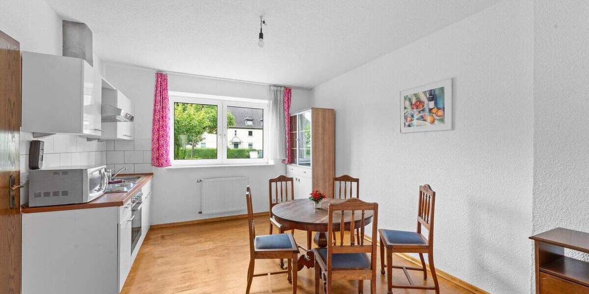 Reihenmittelhaus Düsseldorf Derendorf - 6 Zimmer, 130 m&sup2;, 630.000&euro; | Angebot:23973703