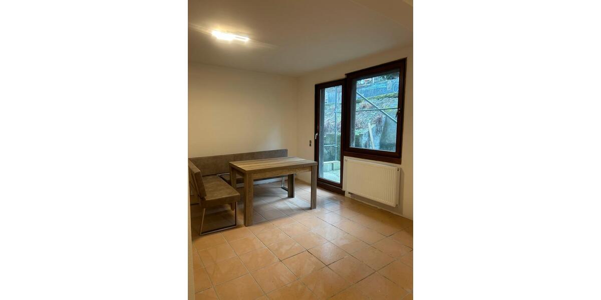 Etagenwohnung Velbert Langenberg - 4 Zimmer, 120 m&sup2;, 1.250&euro; | Angebot:25304052