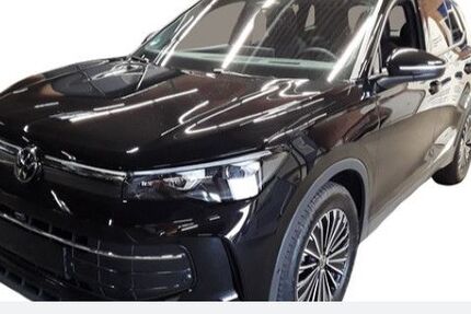 VW Tiguan 8.705 km 42.660 € Dorsten 46284