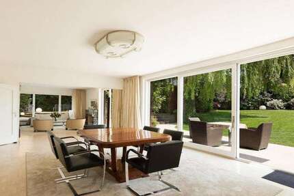 Wohnung Düsseldorf Niederkassel - 8 Zimmer, 300 m&sup2;, 2.295.000&euro; | Angebot:25337775