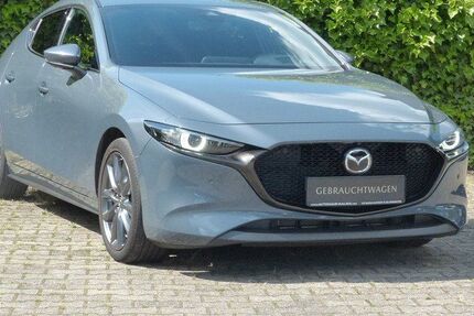 Mazda 3 61.001 km 17.590 &euro; Gelsenkirchen 45899