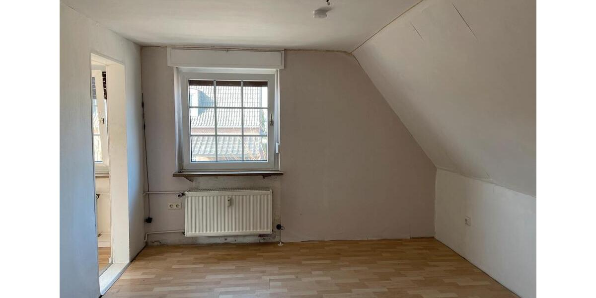 Dachgeschoßwohnung Alpen - 3.5 Zimmer, 100 m&sup2;, 800&euro; | Angebot:25478992