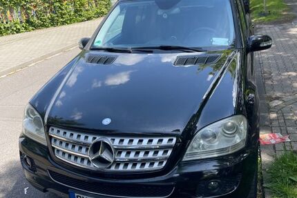Mercedes-Benz 320 231.000 km 8.000 &euro; Neuss 41460