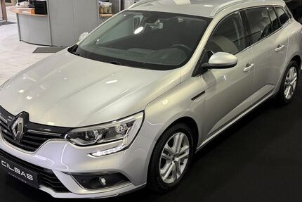 Renault Megane 21.932 km 16.900 &euro; Gelsenkirchen 45891