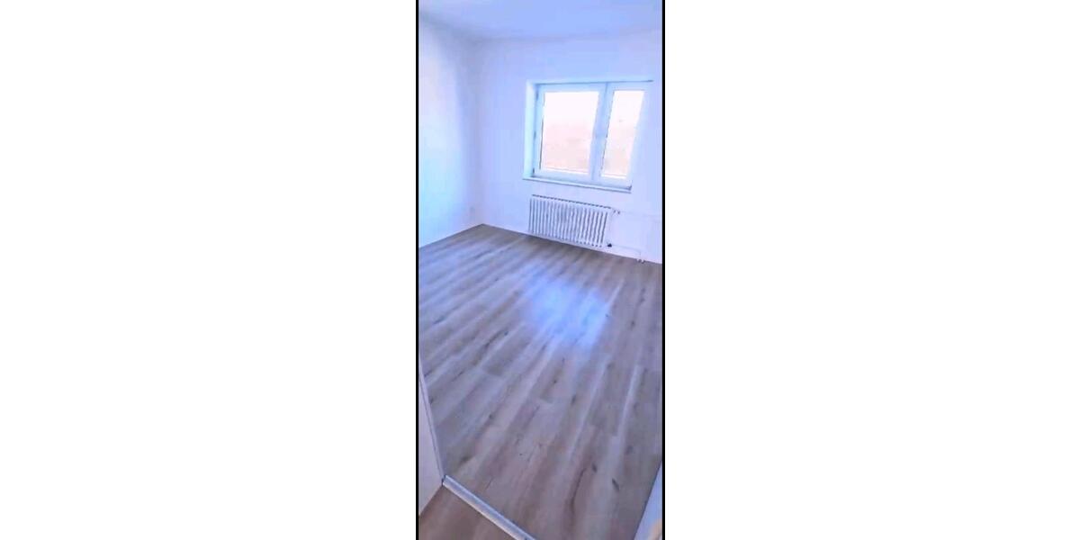 Etagenwohnung Duisburg Mittelmeiderich - 3 Zimmer, 52 m&sup2;, 619&euro; | Angebot:26322706